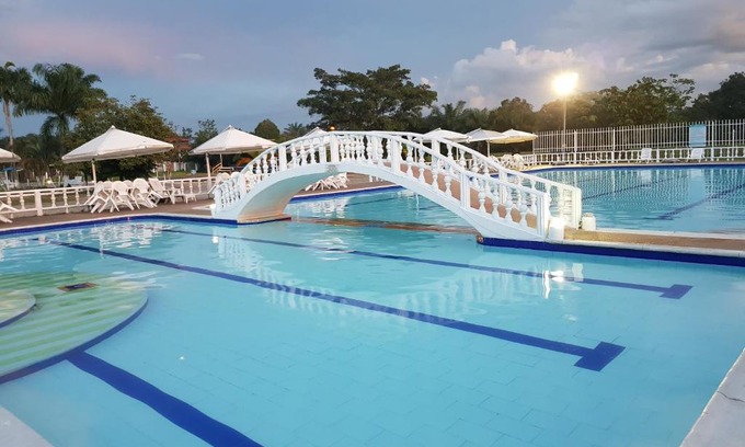 Apiay Hotel | Hotel Campestre Kosta Azul