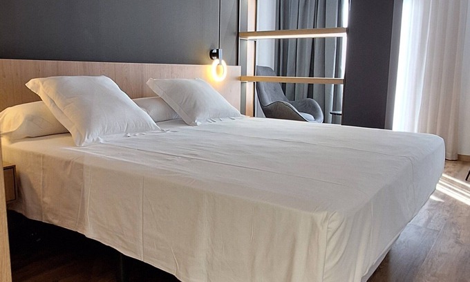 Sant Carles de la Rapita Hotel | Hotel Can Batiste