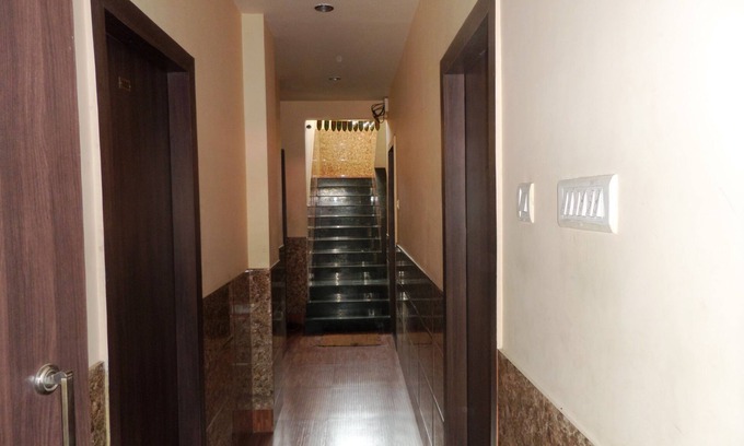 Bhiwandi Hotel | Hotel Cosmo Lodging