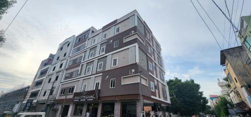 Guntur Hotel | HOTeL DVR GRAND