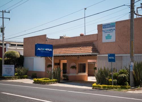 Emiliano Zapata Hotel | Hotel Express Alejandría