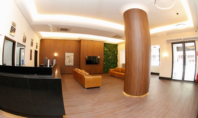 Funcionarios Hotel | Hotel Financial Ltda