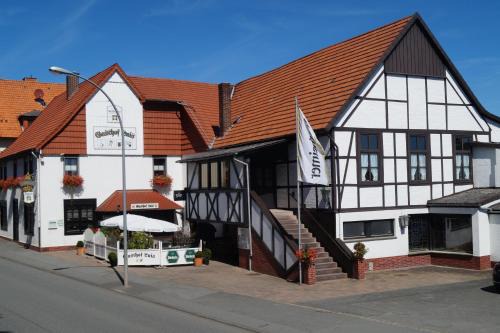 Scherfede Hotel | Hotel Gasthof Luis