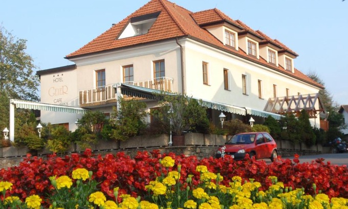 Bad Schonau Hotel | Hotel Geier