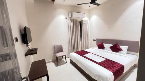 Srikalahasti Hotel | Hotel GMR Pearls