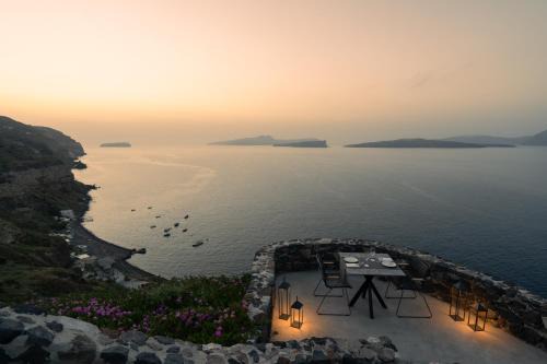 Akrotiri Hotel | Hotel Goulielmos
