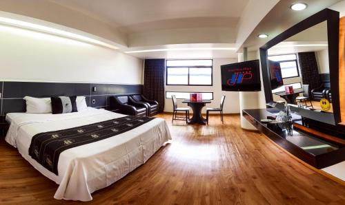 Tlalnepantla de Baz Hotel | Hotel Ibiza Plaza