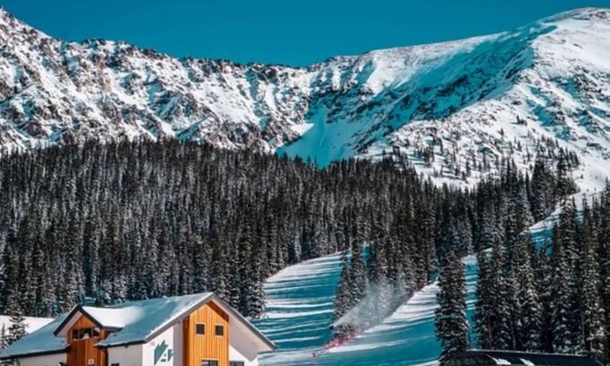 Silverthorne Hotel | Hotel Indigo Silverthorne by IHG