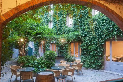 Mollerussa Hotel | Hotel Jardí Apartaments