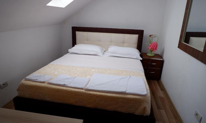 Bajram Curri Apartment | Hotel Kings Apartments