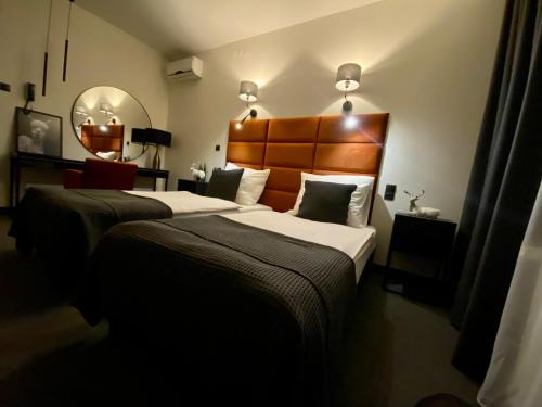 Swiebodzice Hotel | Hotel "Księżyc" w Świebodzicach