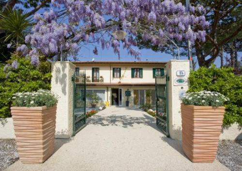 Forte dei Marmi Hotel | Hotel La Pace