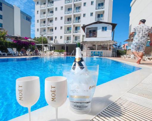 Velipoje Hotel | Hotel Lakaj
