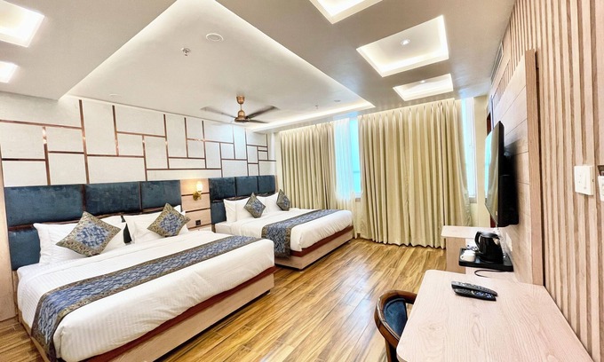Kakarmatha Hotel | Hotel Mantavya - Varanasi near Temple