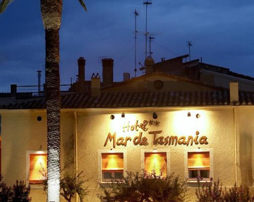 La Bisbal d'Emporda Hotel | Hotel Mar de Tasmània - Auto Check-in