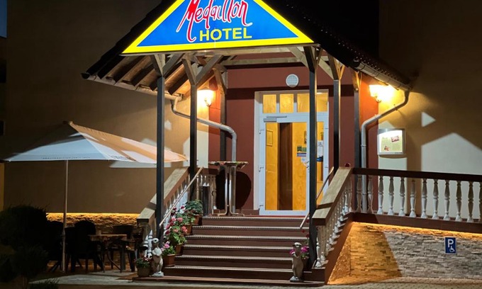 Sudenburg Hotel | Hotel Medaillon