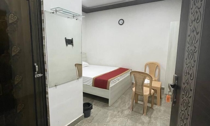 Delhi Hotel | Hotel Mid Town