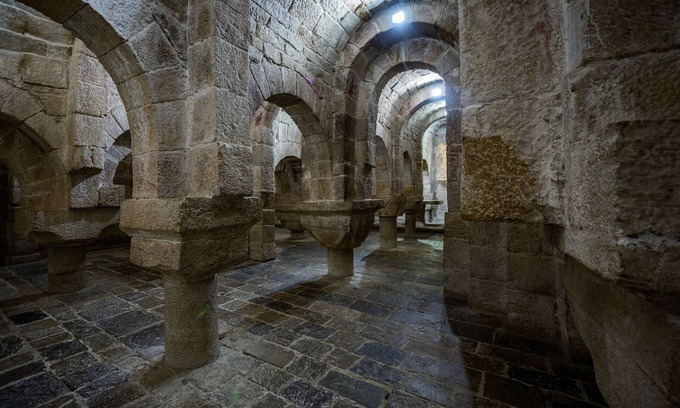 Yesa Hotel | Hotel Monasterio de Leyre