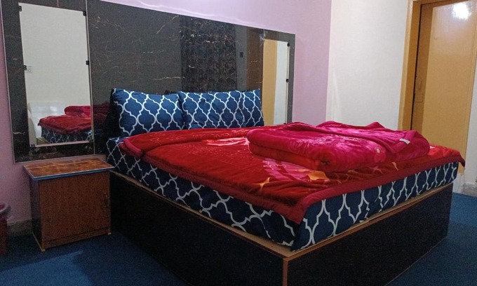 Lahore Hotel | Hotel Moon Light view