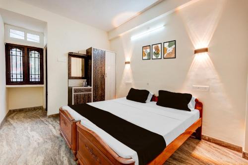 Khattalwada Hotel | Hotel O Chennai Central Railway Station Formerly Annakilly Tower Guest House