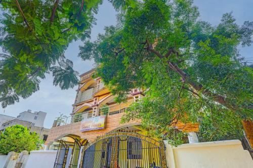 Bhubaneshwar Hotel | Hotel O Dibya Guest House