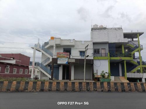Belakavadi Hotel | Hotel O Gowtham Residency