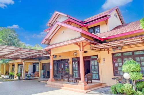Ngemplak Hotel | Hotel O Griya Mustika Syariah