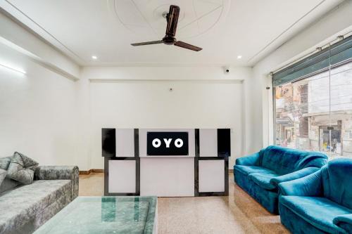 Dwarka Hotel | Hotel O Premium Rooms