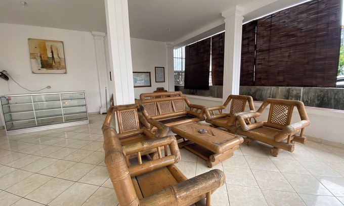 Teuku Umar Hotel | Hotel O Puri Queen Dua