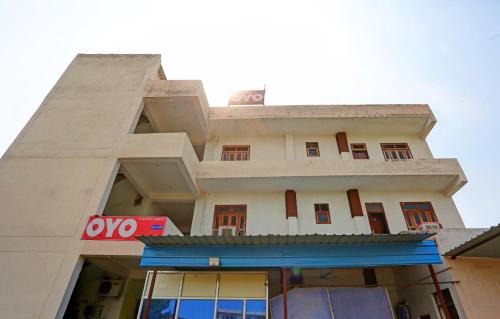 Bhiwadi Hotel | Hotel O Shri Krishna Residency