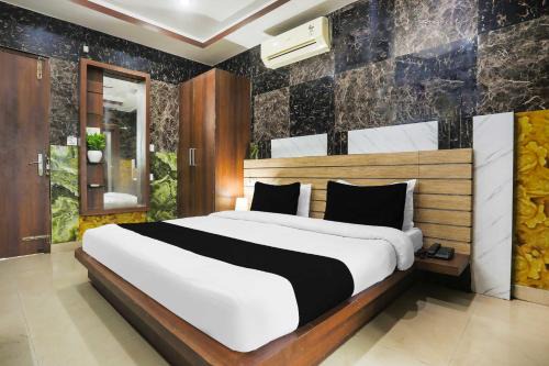 Haldwani Hotel | Hotel O Tikonia