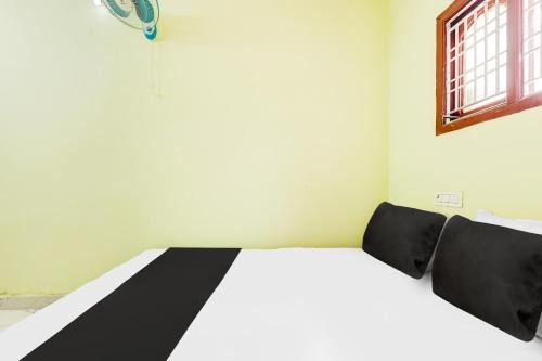 Chirala Hotel | Hotel O V Guest In