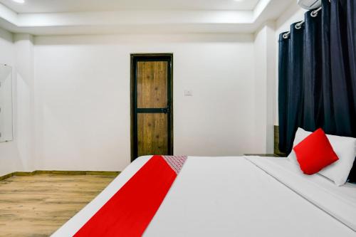 Nagpur Hotel | Hotel O White Villa