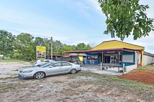 Kampong Raja Hotel | Hotel O Zn Mix Homestay & Roomstay