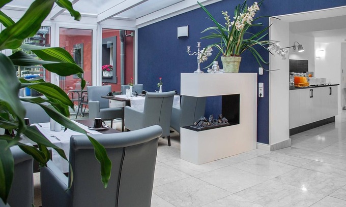 Blankenburg House | Hotel & Pension Villa Laluna