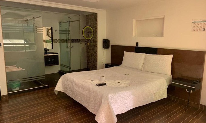 Kennedy House | Hotel Planeta 3