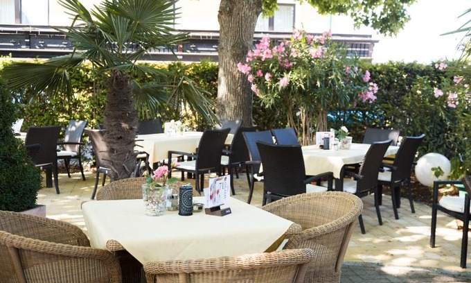 Teufelhof Hotel | Hotel Restaurant Böck "Roter Hahn"