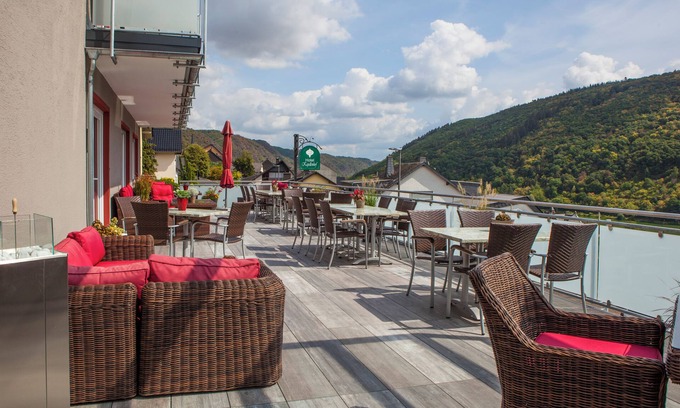 Klotten Hotel | Hotel Restaurant Weingut Kapellenhof