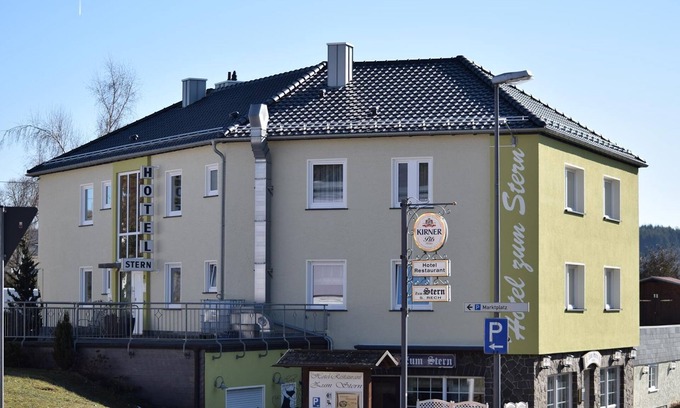 Seelbach-Schutter House | Hotel-Restaurant Zum Stern - double room shower/toilet