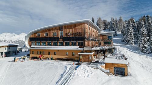 Commezzadura Hotel | Hotel Rifugio Solander