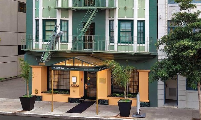 Fillmore District Condo | Hotel Room Performing Arts Venues Theater Lover!