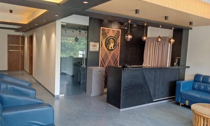 Ahmednagar Hotel | Hotel Suvarnam Residency