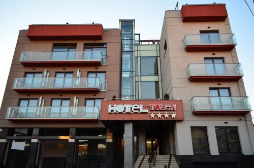 Targoviste Hotel | Hotel Tolea