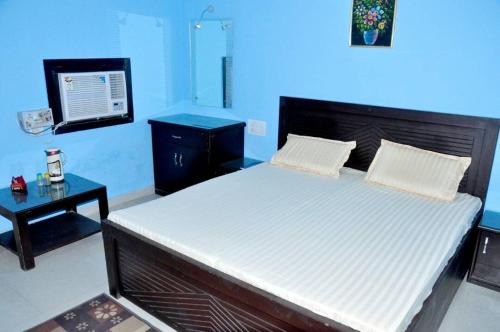 Rakabganj Hotel | Hotel Tourist Bar & Restaurant