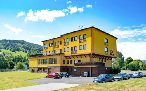Ceska Ves Hotel | Hotel Zlatý Chlum