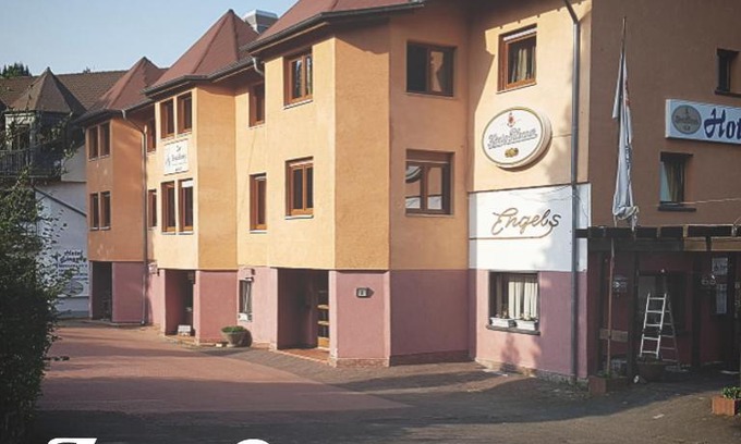 Hausen Hotel | Hotel Zur Engelsburg