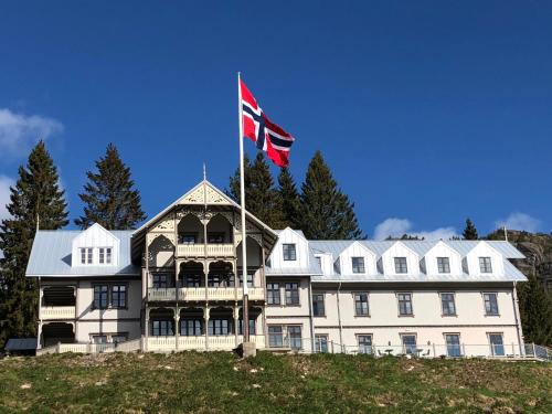 Aseral Hotel | Hotell Eikerapen Gjestegård Åseral