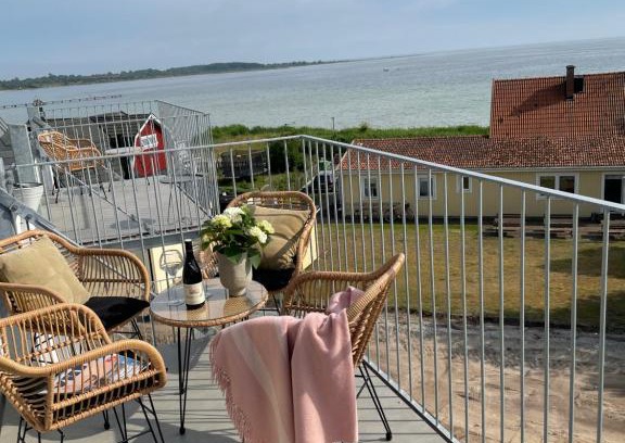 Hallevik Hotel | Hotell Hanöhus Hällevik