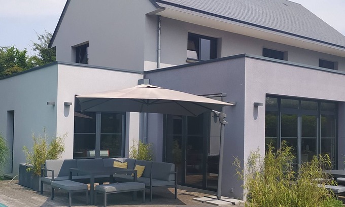 Bretteville-l'Orgueilleuse House | House with pool at 28 ° ideally located to visit Normandy!