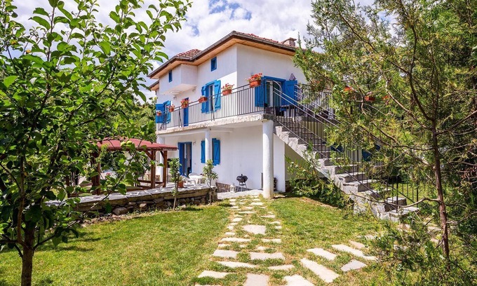 Marchevo House | House 04 Bedrooms 04 Bathrooms With Pool and View on Pirin Mountain!